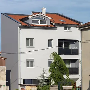 Silver Apartment
