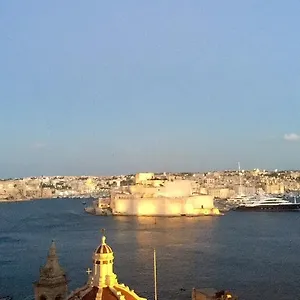 Luciano - Self Catering , Valletta Malta
